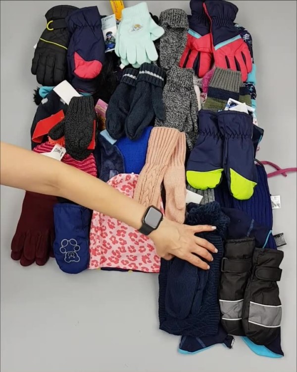 Фотография  302 - Шапки, шарфы, перчатки детские СТОК#3 кг, ЛОТ №2452 оптом в Владимире и Владимирской области