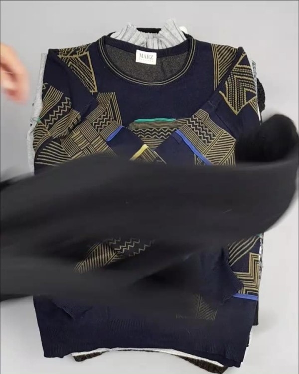 Фотография  644 - Джемпер муж+жен экстра#15 кг , Лот№2612 оптом в Владимире и Владимирской области