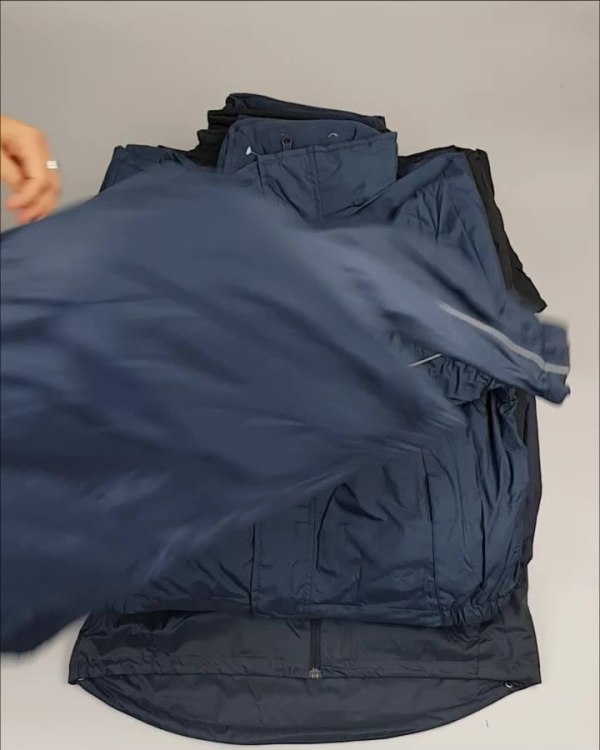 Фотография  885 - Куртки СПОРТ СТОК дети#10 кг , Лот№ 2641 оптом в Владимире и Владимирской области