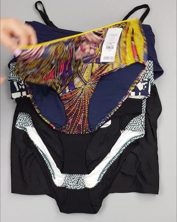 Фотография  531 - Купальники Chantelle#30 шт, ЛОТ №4410 оптом в Владимире и Владимирской области