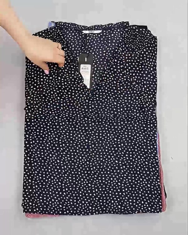 Фотография  439 - Блузки Bestseller 44#5 кг, ЛОТ №6084 оптом в Владимире и Владимирской области