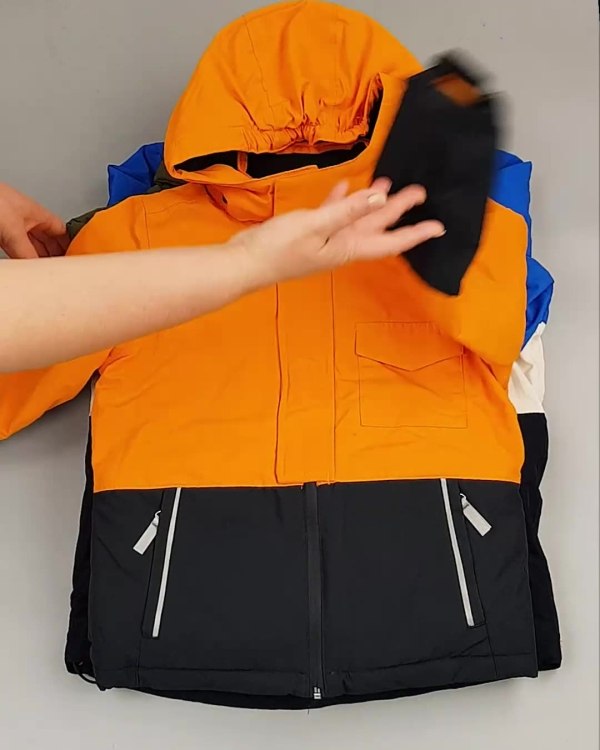 Фотография  826 - Верхняя одежда TCM kids 074#7 кг, ЛОТ №6681 оптом в Владимире и Владимирской области