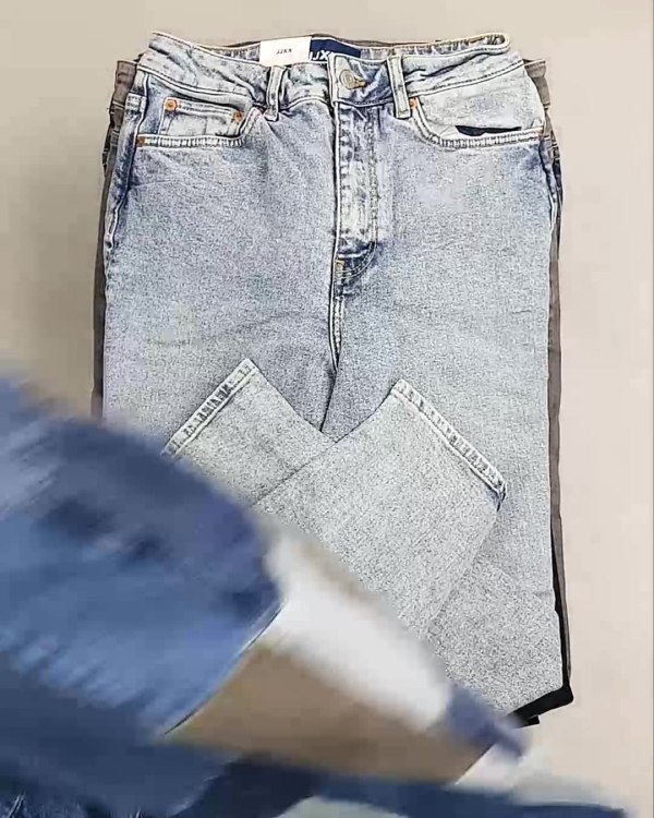 Фотография  252 - Джинсы женские Дания#10 кг, ЛОТ №6762 оптом в Владимире и Владимирской области