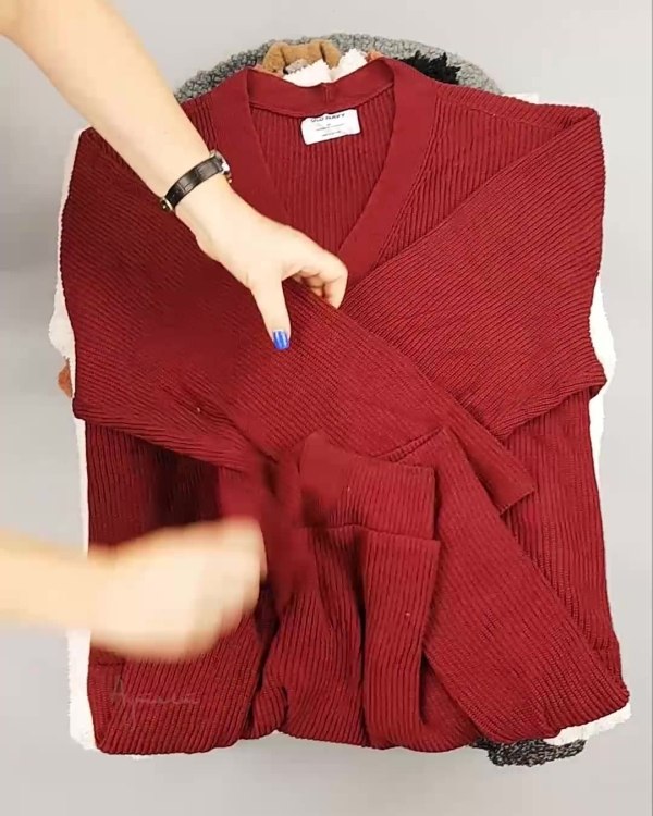 Фотография  867 - Кардиганы СТОК CAN#10 кг, ЛОТ №6887 оптом в Владимире и Владимирской области