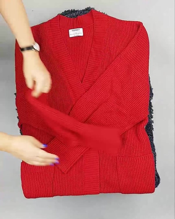 Фотография  405 - Кардиганы СТОК CAN#10 кг, ЛОТ №6888 оптом в Владимире и Владимирской области