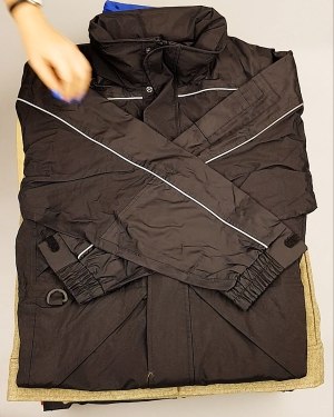 Фотография  375 - Ветровки CAN 084#10 кг, ЛОТ №6939 оптом в Владимире и Владимирской области