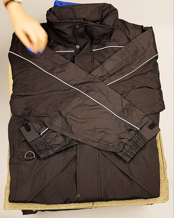 Фотография  515 - Ветровки CAN 084#10 кг, ЛОТ №6939 оптом в Владимире и Владимирской области