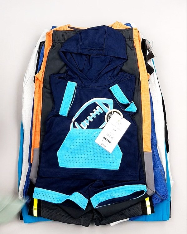 Фотография  302 - Спортивные костюмы дети CAN#6 кг оптом в Владимире и Владимирской области