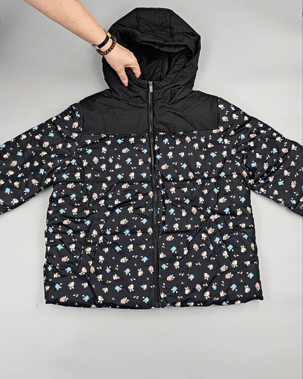 Фотография  357 - Верхняя одежда VILA#10,2 кг, ЛОТ №6825 оптом в Владимире и Владимирской области