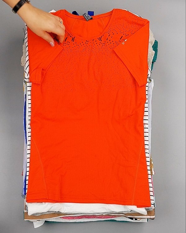 Фотография  653 - Cream Футболки поло женские#25 кг оптом в Владимире и Владимирской области