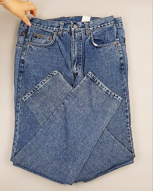 Фотография  992 - Джинсы CALVIN KLEIN муж #7,6 кг, ЛОТ №7020 оптом в Владимире и Владимирской области