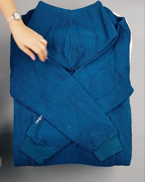 Фотография  146 - HOODIE CAN 084#10 кг, ЛОТ №7033 оптом в Владимире и Владимирской области