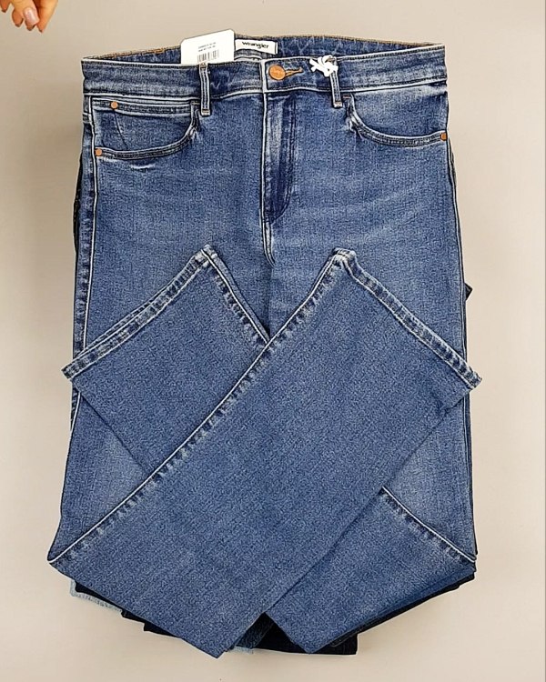 Фотография  213 - Джинсы WRANGLER м/ж#8,1 кг, ЛОТ №7011 оптом в Владимире и Владимирской области