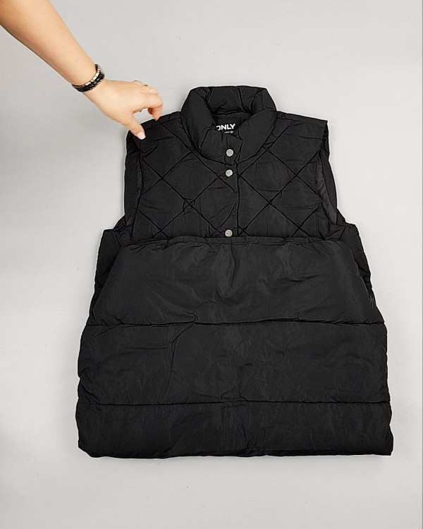 Фотография  490 - Верхняя одежда ONLY 104#10 кг, ЛОТ №7196 оптом в Владимире и Владимирской области