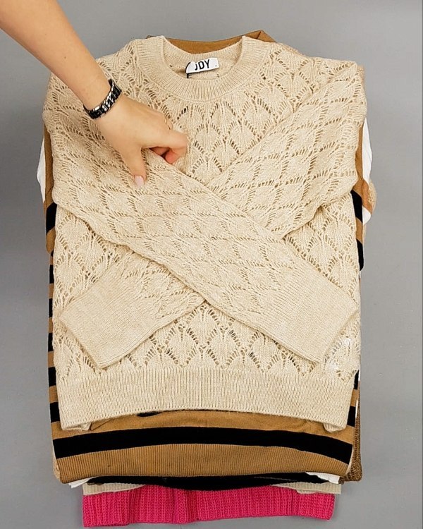 Фотография  929 - Джемпера Bestseller 104#7 кг, ЛОТ №7227 оптом в Владимире и Владимирской области