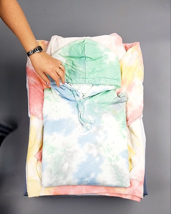 Фотография  646 - HOODIE CAN 084#10 кг, ЛОТ №7426 оптом в Владимире и Владимирской области