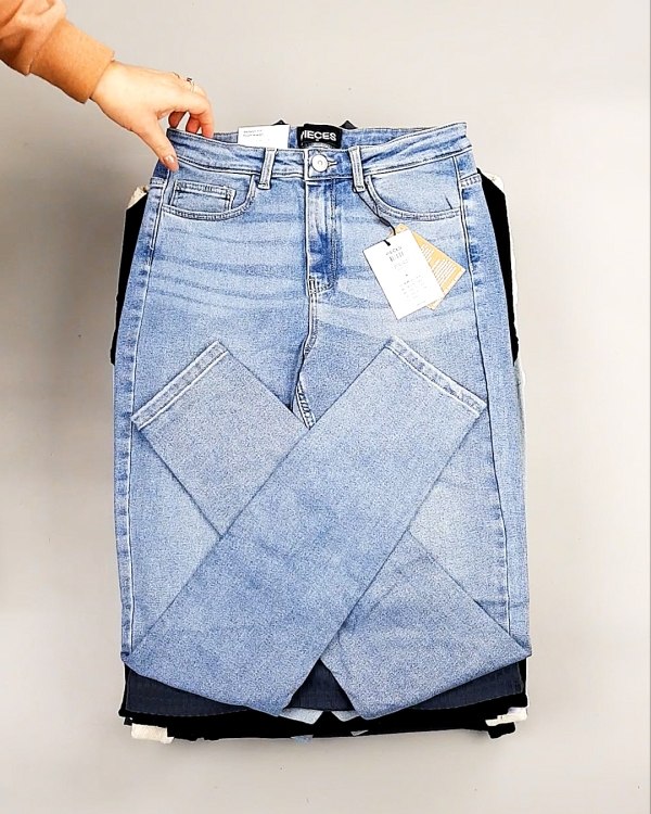 Фотография  940 - PIECES Winter mix 104#15 кг, ЛОТ №7379 оптом в Владимире и Владимирской области