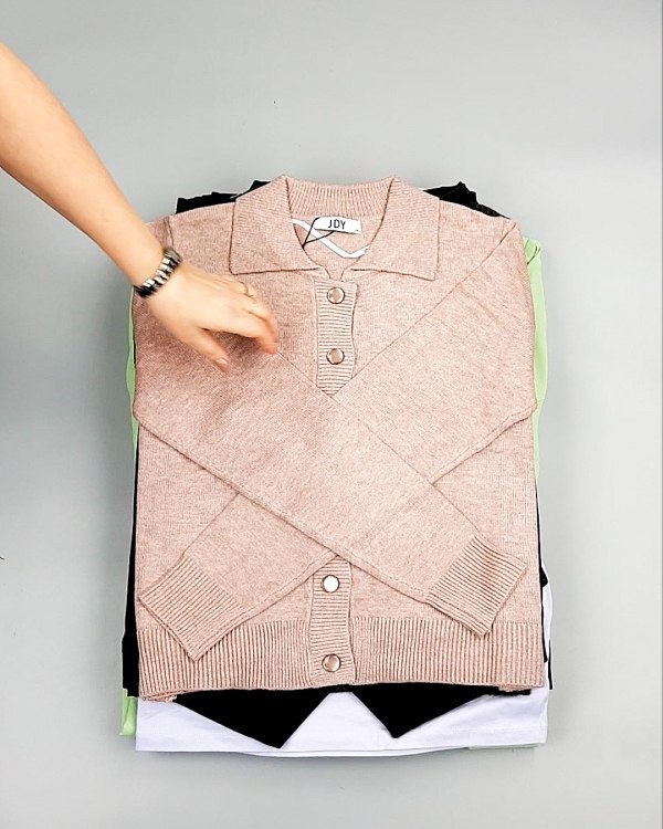 Фотография  391 - Bestseller Winter mix 104#15 кг, ЛОТ №7346 оптом в Владимире и Владимирской области