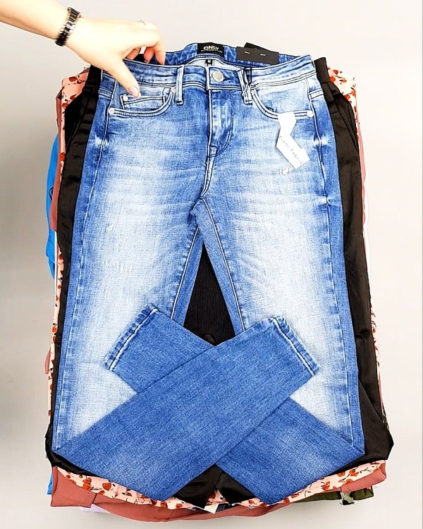 Фотография  225 - Bestseller Summer mix 104#15 кг, ЛОТ №7495 оптом в Владимире и Владимирской области