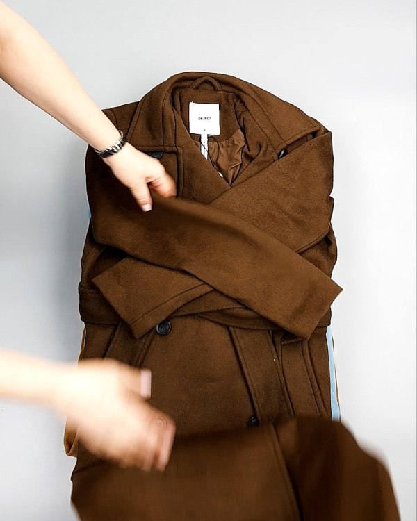 Фотография  833 - Пальто Bestseller 104#10,5 кг, ЛОТ №7559 оптом в Владимире и Владимирской области