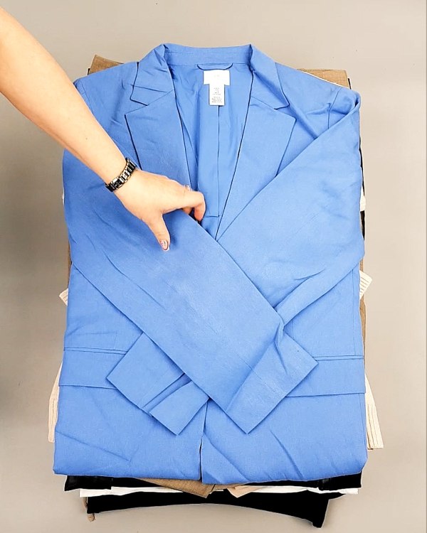 Фотография  402 - 12191 H&M mix textil 1224#25 кг, ЛОТ №7489 оптом в Владимире и Владимирской области