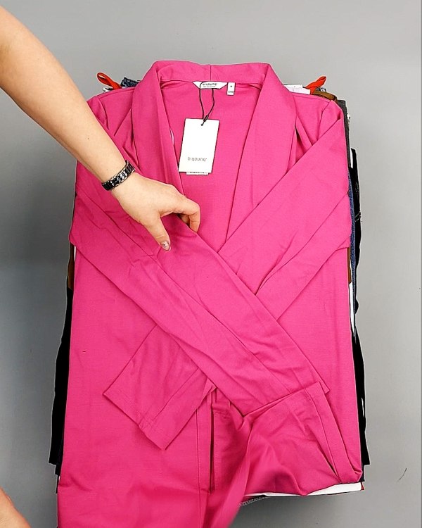 Фотография  341 - Bestseller Summer mix 104#15 кг, ЛОТ №7494 оптом в Владимире и Владимирской области