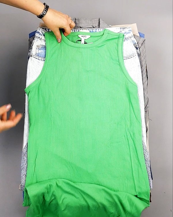 Фотография  980 - Bestseller Summer mix 104#15 кг, ЛОТ №7491 оптом в Владимире и Владимирской области