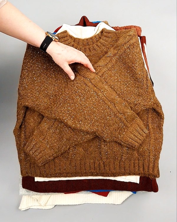 Фотография  810 - Джемпера СТОК CAN 084#7 кг, ЛОТ №7651 оптом в Владимире и Владимирской области