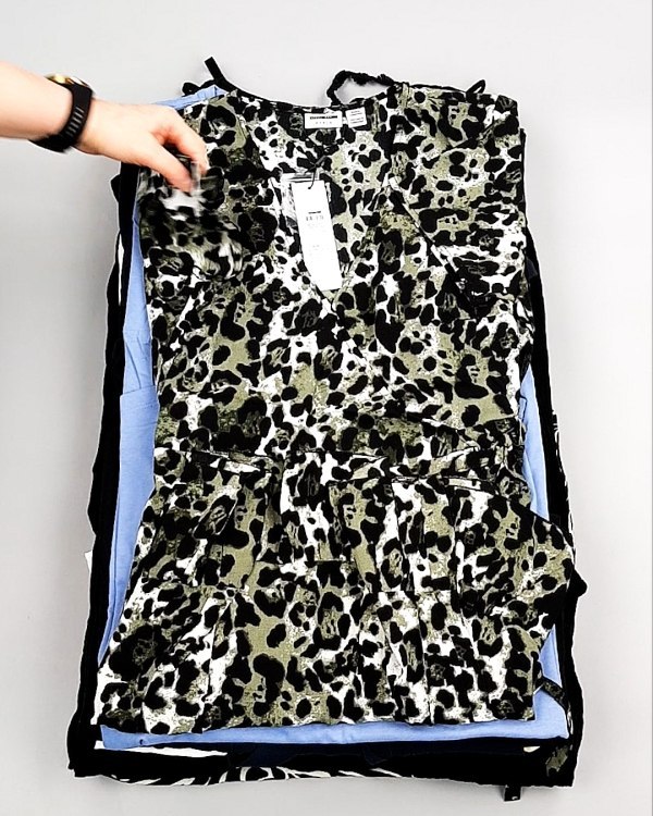 Фотография  881 - Платья Bestseller Summer 104#5 кг, ЛОТ №7701 оптом в Владимире и Владимирской области