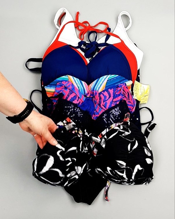 Фотография  464 - Купальники СТОК CAN 124#5 кг, ЛОТ №7690 оптом в Владимире и Владимирской области