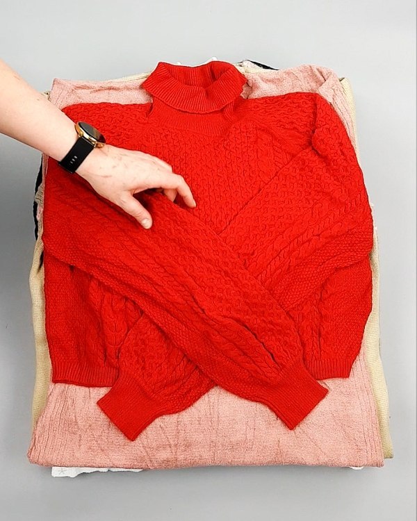 Фотография  546 - Джемпера СТОК CAN 084#7 кг, ЛОТ №7649 оптом в Владимире и Владимирской области