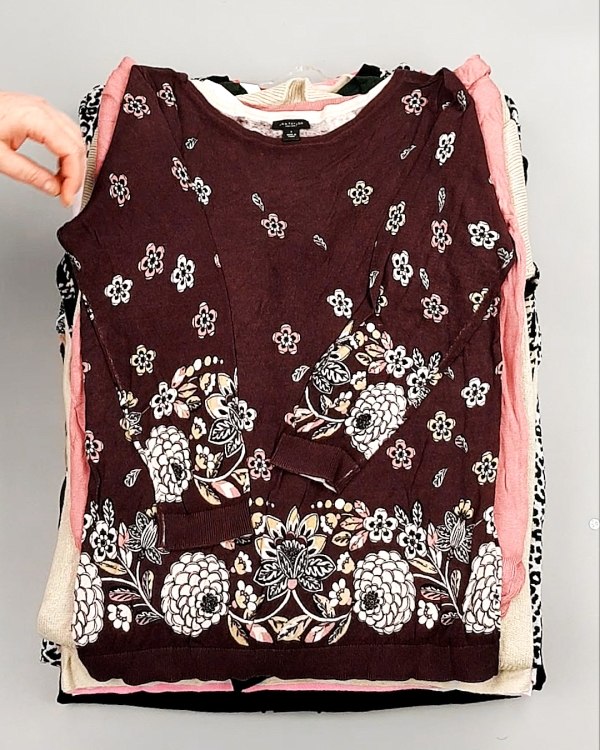 Фотография  546 - Джемпера легкие СТОК CAN 084#7 кг, ЛОТ №7632 оптом в Владимире и Владимирской области