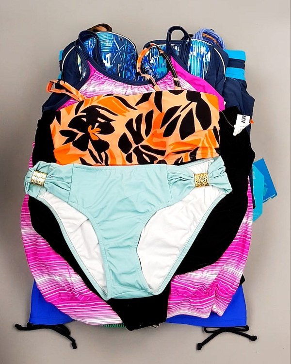 Фотография  941 - Купальники СТОК CAN 124#5 кг, ЛОТ №7689 оптом в Владимире и Владимирской области