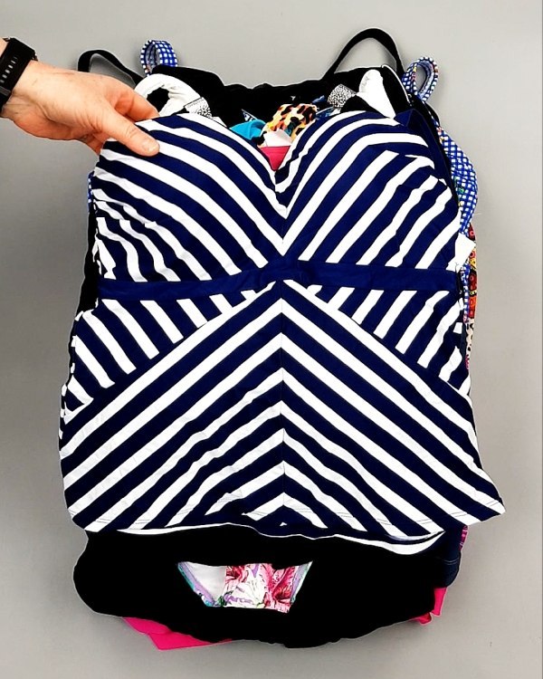 Фотография  512 - Купальники СТОК CAN 124#5 кг, ЛОТ №7688 оптом в Владимире и Владимирской области