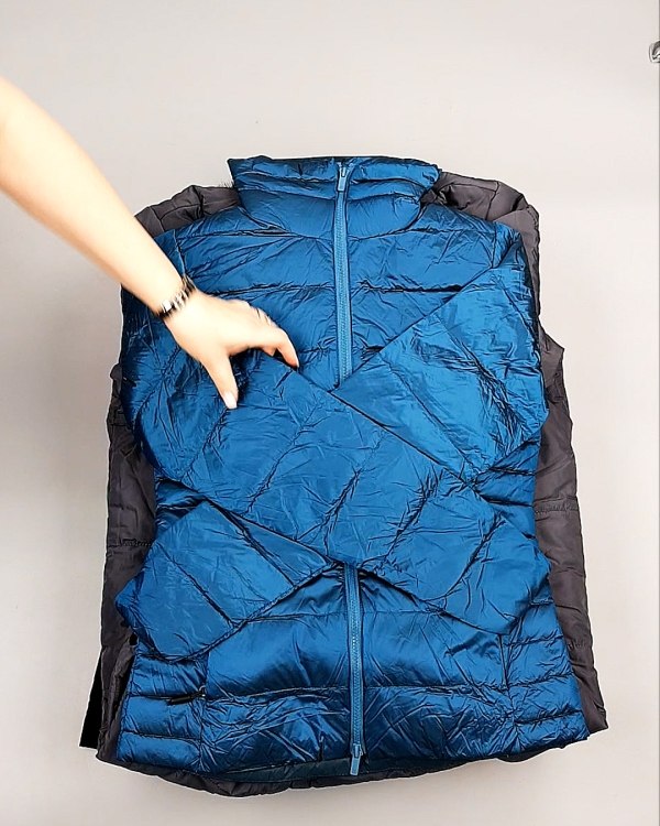 Фотография  712 - Верхняя одежда AMAZON жен 015#10 кг, ЛОТ №7712 оптом в Владимире и Владимирской области