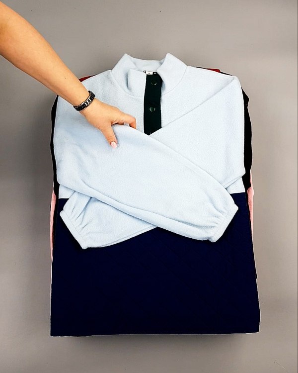 Фотография  476 - SWEATSHIRT CAN 084#10 кг, ЛОТ №7621 оптом в Владимире и Владимирской области