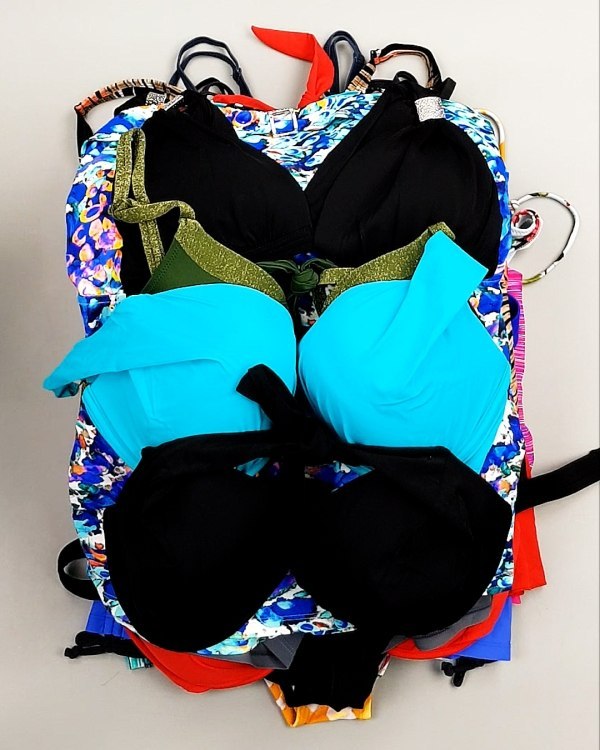 Фотография  947 - Купальники СТОК CAN 124#5 кг, ЛОТ №7686 оптом в Владимире и Владимирской области