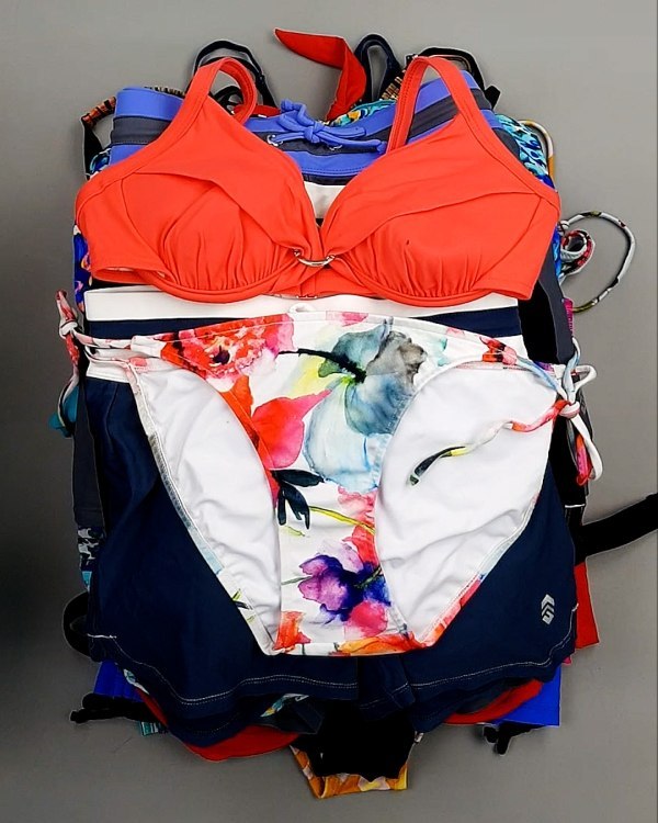 Фотография  585 - Купальники СТОК CAN 124#5 кг, ЛОТ №7686 оптом в Владимире и Владимирской области