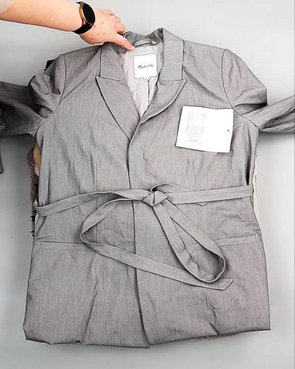 Фотография  333 - Кардиганы СТОК CAN 084#7 кг, ЛОТ №7673 оптом в Владимире и Владимирской области