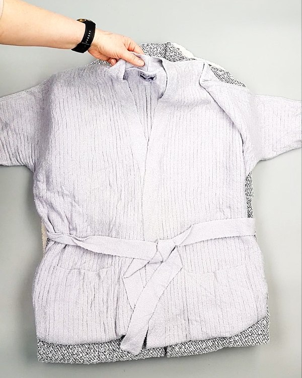 Фотография  142 - Кардиганы СТОК CAN 084#7 кг, ЛОТ №7671 оптом в Владимире и Владимирской области