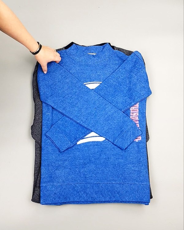 Фотография  686 - SWEATSHIRT CAN 084#10 кг, ЛОТ №7621 оптом в Владимире и Владимирской области