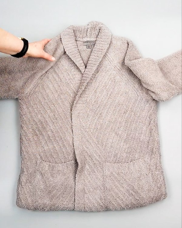 Фотография  438 - Кардиганы СТОК CAN 084#7 кг, ЛОТ №7673 оптом в Владимире и Владимирской области