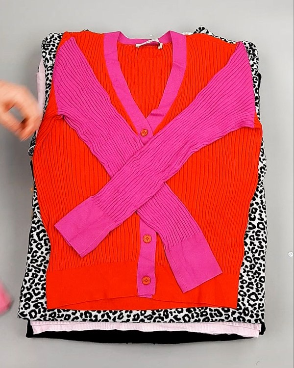 Фотография  650 - Джемпера легкие СТОК CAN 084#7 кг, ЛОТ №7632 оптом в Владимире и Владимирской области