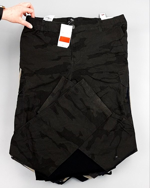 Фотография  852 - Брюки мужские зима C&A 025#10 кг, ЛОТ №7913 оптом в Владимире и Владимирской области