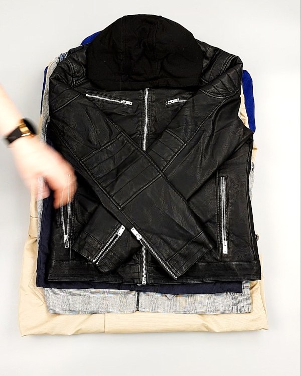 Фотография  684 - Ветровки м/ж C&A 025#10 кг, ЛОТ №7864 оптом в Владимире и Владимирской области