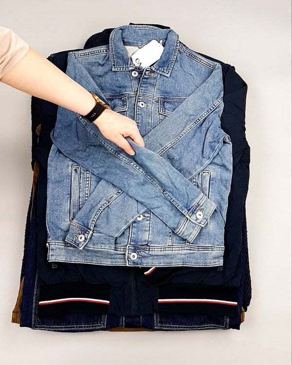 Фотография  350 - Ветровки м/ж C&A 025#10 кг, ЛОТ №7863 оптом в Владимире и Владимирской области