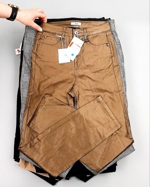 Фотография  835 - Брюки женские лето C&A 025#10 кг, ЛОТ №7892 оптом в Владимире и Владимирской области