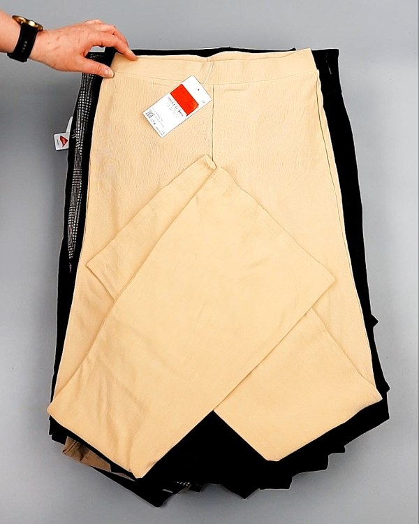 Фотография  647 - Брюки женские лето C&A 025#10 кг оптом в Владимире и Владимирской области