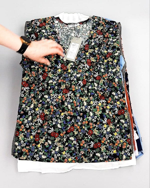 Фотография  995 - Блузки Bestseller 44#5 кг, ЛОТ №8026 оптом в Владимире и Владимирской области