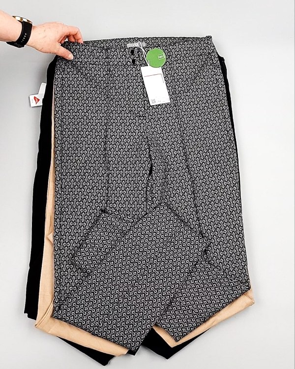 Фотография  152 - Брюки женские лето C&A 025#10 кг, ЛОТ №7892 оптом в Владимире и Владимирской области